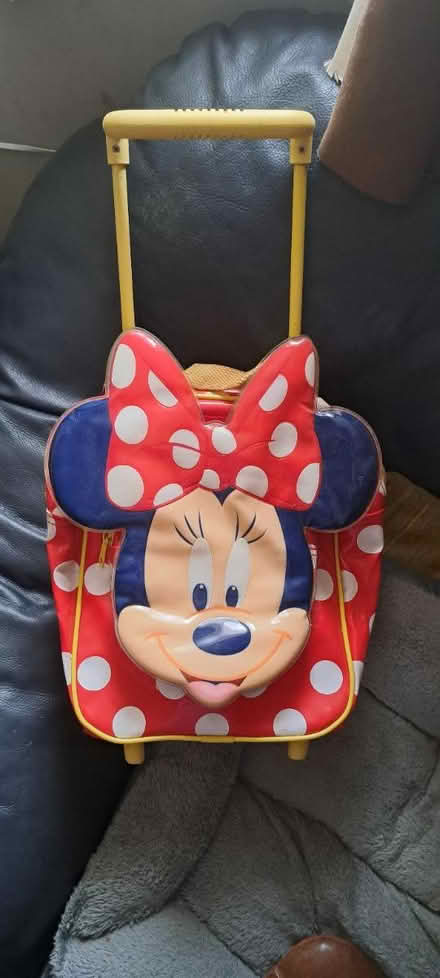 Photo of free Baby Minnie mouse suitcase (CR0) #1