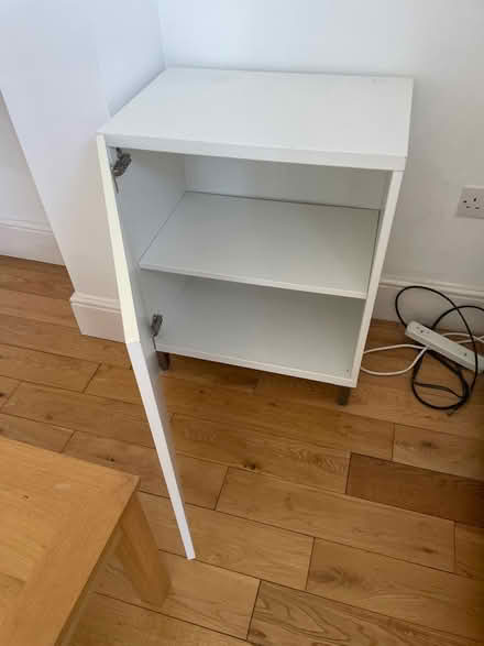 Photo of free White cabinet (High Barnet) #2