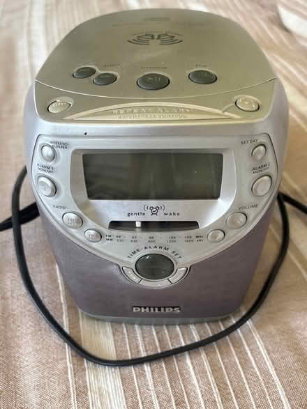 Photo of free CD clock radio (Eastbourne BN20) #1