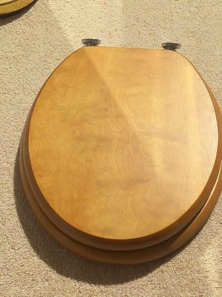 Photo of free Wooden toilet seat (Saltdean BN2) #1