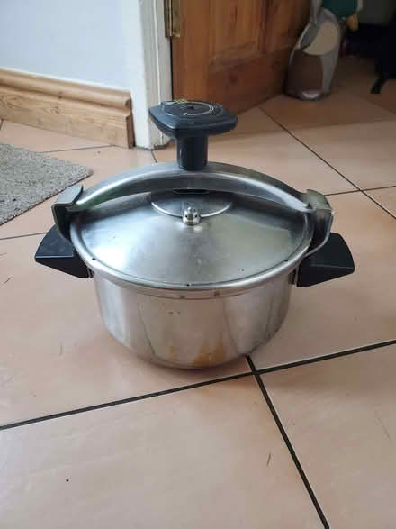 Photo of free Pressure cooker & IKEA Skojig ceiling light (Westbrook WA5) #1