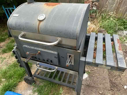 Photo of free Large BBQ (Alexandra Palace N22) #1