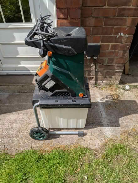 Photo of free 2500W Garden Shredder (DL6 1AJ) #1