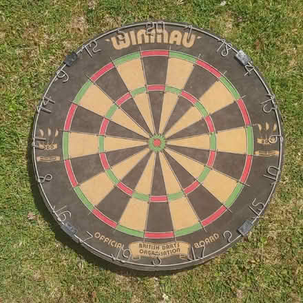 Photo of free Winmau Official WDO Dartboard (CT19) #1