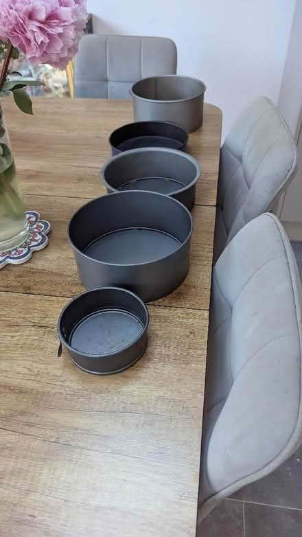 Photo of free Cake Tins (CT10) #2