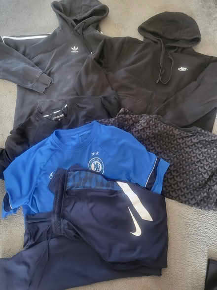 Photo of free Mens small medium teenager boy (BS9) #1