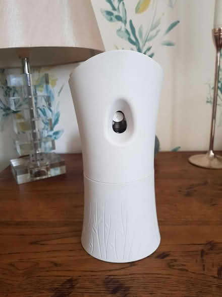Photo of free Airwick Freshmatic Air Freshener (BA1) #1