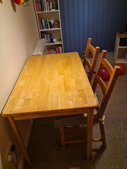 Photo of free Dining set. (Hadleigh SS7) #1