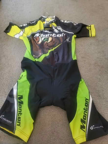 Photo of free Cycling suit (BS9) #2