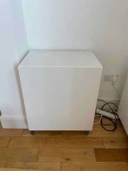 Photo of free White cabinet (High Barnet) #1