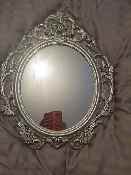 Photo of free Silver mirror slightly broken frame (Ancoats M4) #2