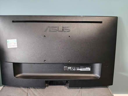Photo of free Asus 22" lcd monitor screen (NR7) #2