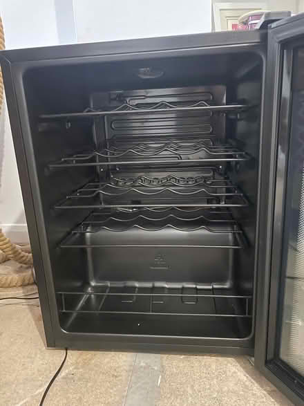 Photo of free Stand alone wine fridge (Broomfield CM1) #3
