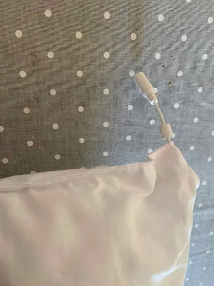 Photo of free Sound Asleep speaker pillow (Fleet GU51) #1