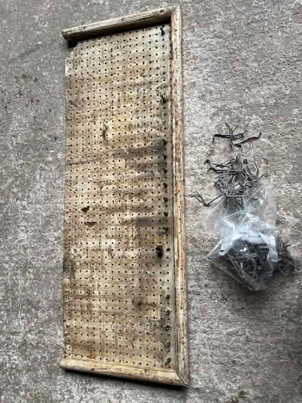Photo of free Vintage Garage Peg Board & Pegs (gatley SK8) #1