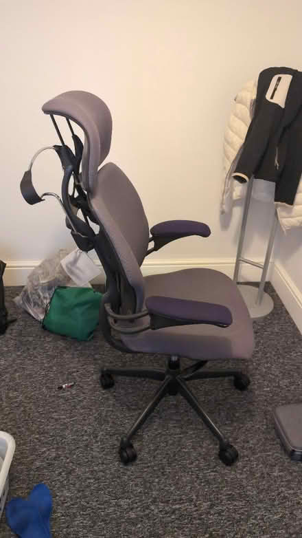 Photo of free Office chair (RG1, reading) #2