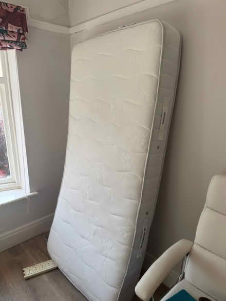 Photo of free Single storage bed (Ng2 6jh) #2