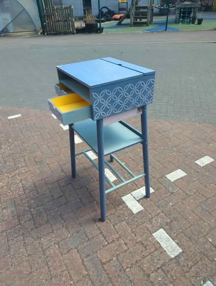 Photo of free Standing desk (Wokingham RG40) #2