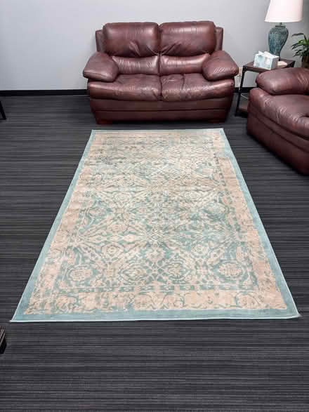 Photo of free Beautiful Teal & Off-White Area Rug (Fountain Vly, Heil & Bushard) #1