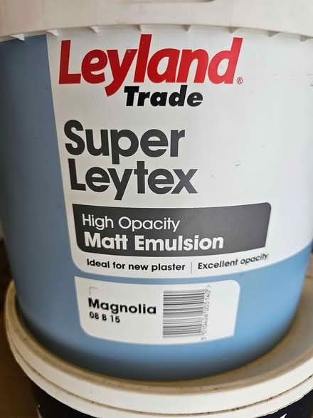 Photo of free Matt Emulsion Paint (Magnolia) (Brough CA17) #2