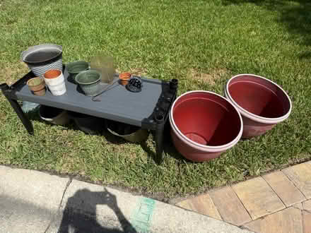 Photo of free Various plant pots (Mandarin) #1
