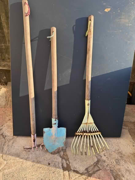 Photo of free Children’s gardening set (Morden, SM4) #1