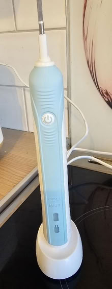 Photo of free Oral B electric toothbrush and charger (Malvern Link WR14) #2