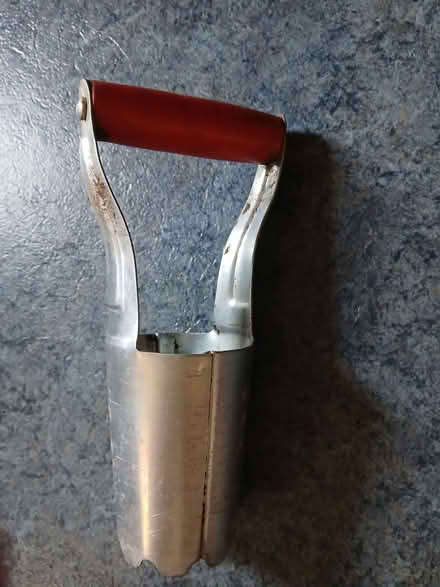 Photo of free bulb planter (Palmer Park RG1) #1