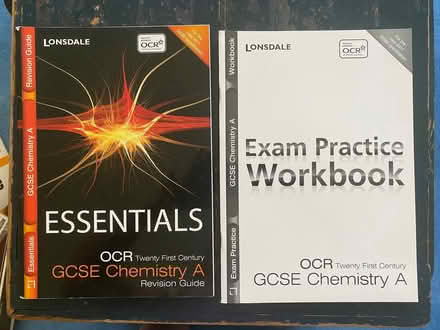 Photo of free Chemistry GCSE course and revision books (Merton Park SW19) #1