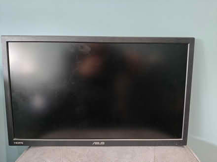 Photo of free Asus 22" lcd monitor screen (NR7) #1