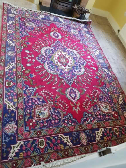 Photo of free Very worn middle Eastern rug 2m x 3m (Eastbourne BN21) #1