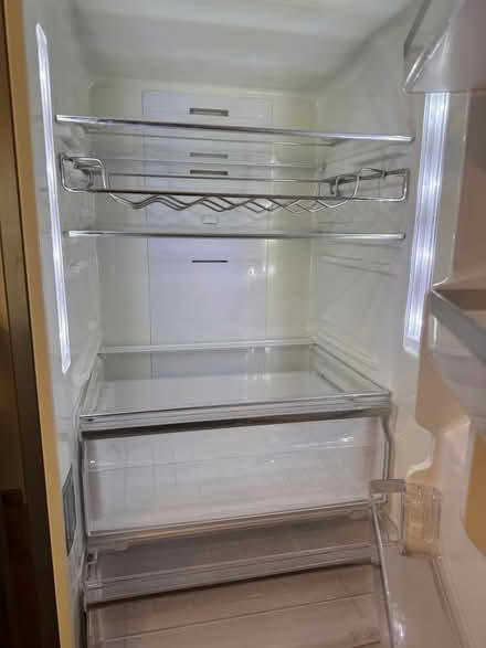 Photo of free Samsung Fridge Freezer (High Wycombe. HP13) #4