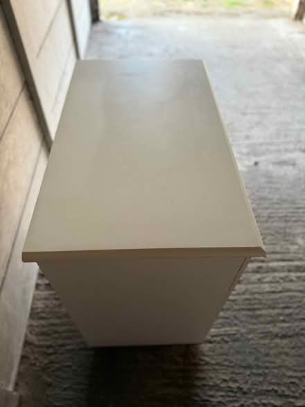 Photo of free White chest of drawers (EN2) #3