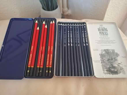 Photo of free Artists pencils (Forestgreen) #1