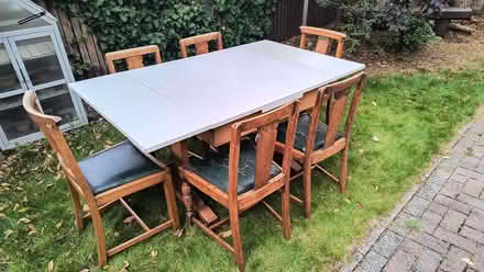 Photo of free 1930s extending dining table and chairs (Catford South SE6) #1