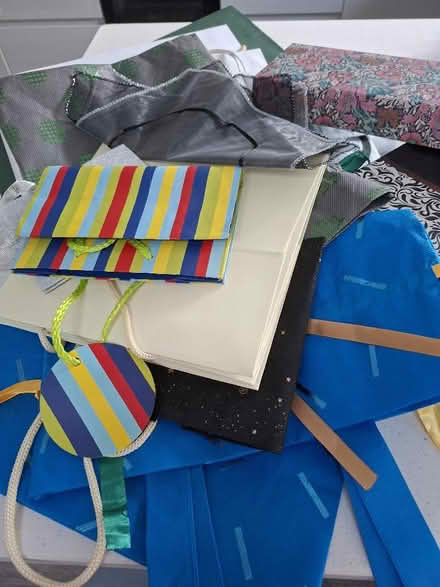 Photo of free Gift Boxes and Bags (Panshanger AL7) #1