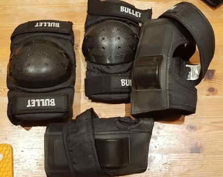 Photo of free Elbow, wrist protectors, junior, for skate, scoot or blades (Bowbridge GL5) #1