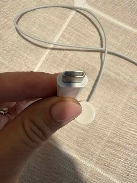 Photo of free Apple Watch charger (Katherines CM19) #3