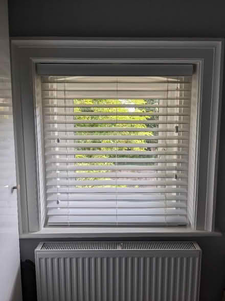 Photo of free 2 white Venetian blinds (Bat and Ball TN13) #1