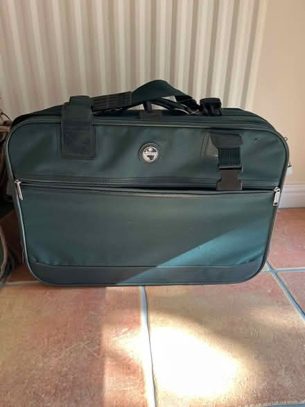 Photo of free Green Small Soft Travel Bag W/ Lock (IG10 Loughton) #1