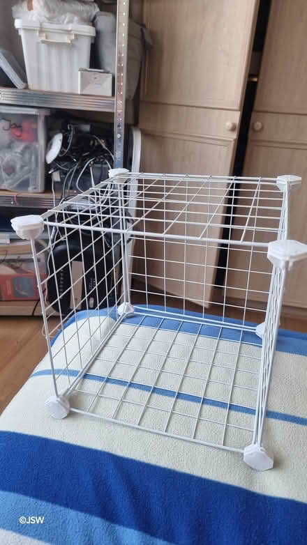 Photo of free Single cube shelf (Colindale NW9) #1