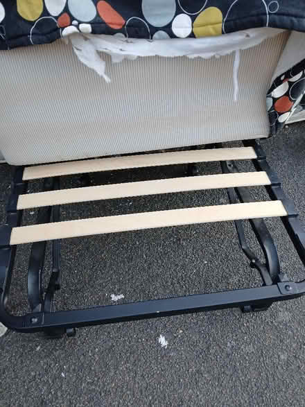 Photo of free Bed/chair (Woodside SE25) #3