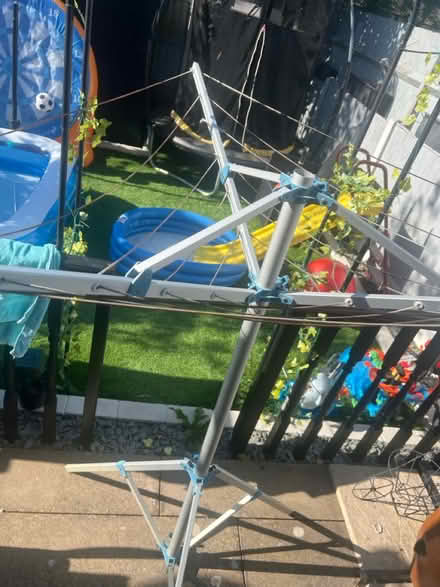 Photo of free Outdoor washing line (Waterlooville) #2
