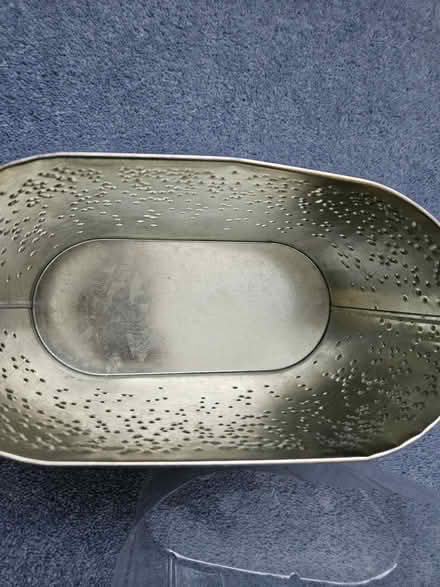 Photo of free A tin planter (Welling DA16) #2