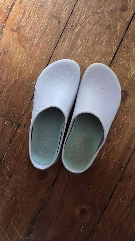Photo of free Garden shoes 39/40 (Twickenham) #1