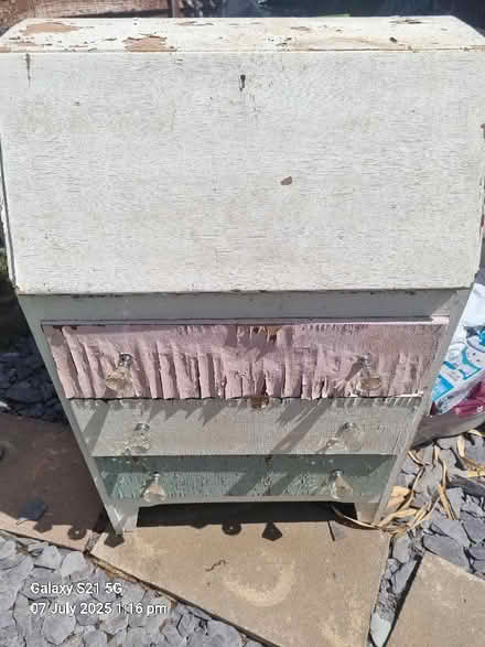 Photo of free Bureau (Chislehurst BR5) #2