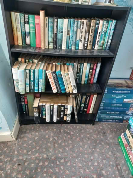 Photo of free Hardback novels (Bradley, HD2) #1