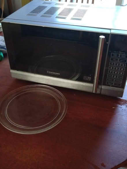 Photo of free Microwave oven (Wallands Park BN7) #1