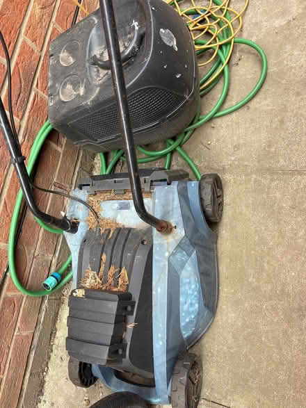 Photo of free Lawn mower - not working (Rotherham S62) #1