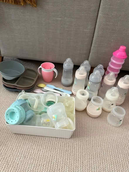 Photo of free Baby feeding (Chiswick W4) #1